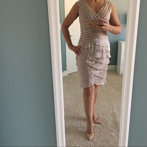 Dusty Rose Tahari Midi Dress - Picture 8 of 8